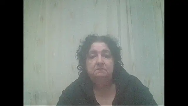 Snapshot of maturekorine chatting on 12/17/25, 05:52 maturekorine online show from 12/17/25, 05:52