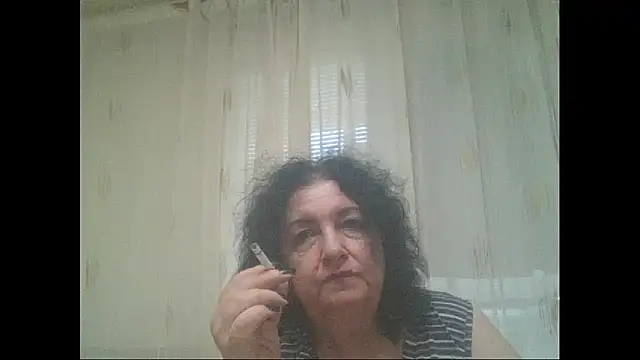 Snapshot of maturekorine chatting on 06/20/26, 05:16 maturekorine online show from 06/20/26, 05:16