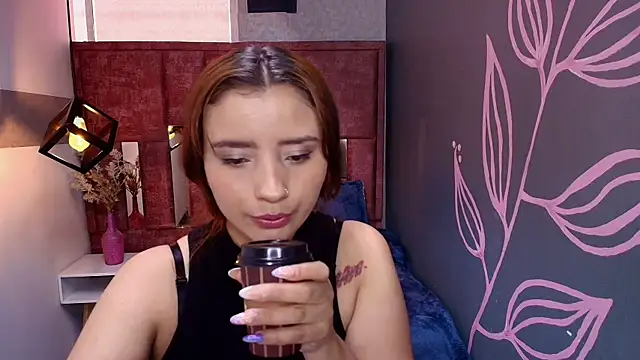 Snapshot of ZaraNolimits_ chatting on 07/17/26, 12:56 ZaraNolimits online show from 07/17/26, 12:56