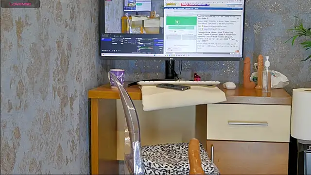 Snapshot of YourBurnWish chatting on 03/20/25, 10:32 YourBurnWish online show from 03/20/25, 10:32
