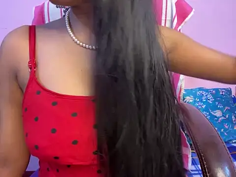 Snapshot of roshni-5 chatting on 03/07/25, 04:11 roshni-5 online show from 03/07/25, 04:11