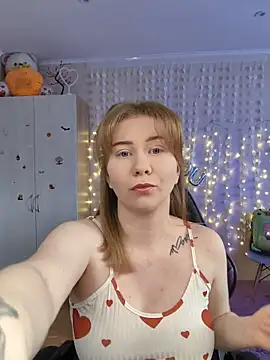 D0nna  online show from 02/16/26, 09:38