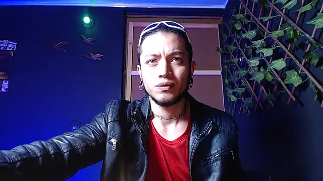 Dicaprioo  online show from 10/21/25, 03:29