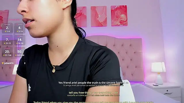 Snapshot of Emily_roux chatting on 02/04/25, 11:06 Emily roux online show from 02/04/25, 11:06