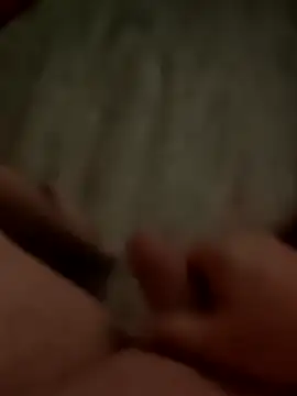 Snapshot of Szeltolo001 chatting on 11/20/25, 01:50 Szeltolo001 online show from 11/20/25, 01:50