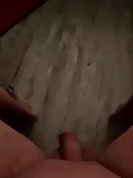 Snapshot of Szeltolo001 chatting on 12/01/25, 03:00 Szeltolo001 online show from 12/01/25, 03:00