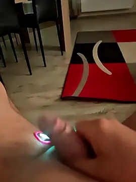 Szeltolo001 online show from 03/06/26, 03:36