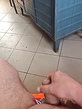 Szeltolo001 online show from 03/16/26, 08:51