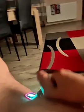 Szeltolo001 online show from 03/21/26, 11:08