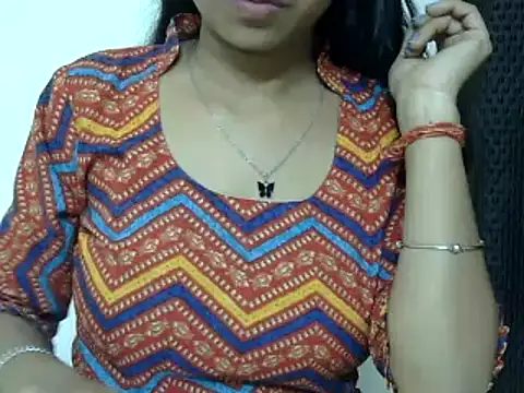 momo lov online show from 02/22/25, 08:18