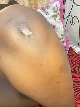 Snapshot of sweet18creamybigpussy chatting on 10/12/25, 06:56 sweet18creamybigpussy online show from 10/12/25, 06:56