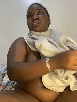 Snapshot of sweet18creamybigpussy chatting on 10/29/25, 09:27 sweet18creamybigpussy online show from 10/29/25, 09:27