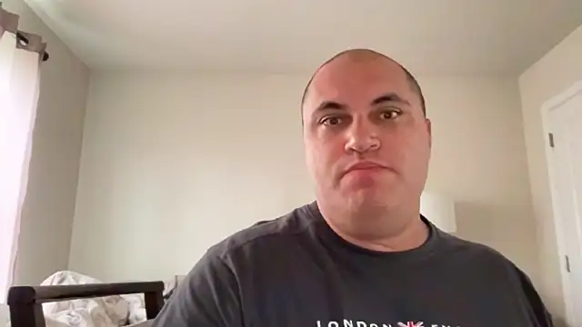 SluggishChase99 online show from 10/23/25, 08:18