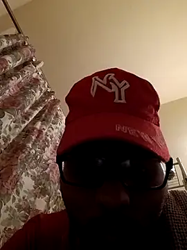 Snapshot of Dj-yefri-pauta chatting on 02/02/25, 10:49 Dj-yefri-pauta online show from 02/02/25, 10:49