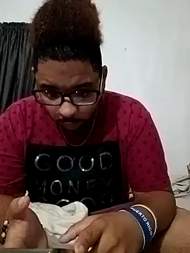 Snapshot of Dj-yefri-pauta chatting on 02/05/25, 04:16 Dj-yefri-pauta online show from 02/05/25, 04:16