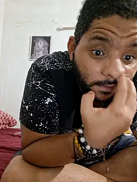 Snapshot of Dj-yefri-pauta chatting on 09/22/25, 10:34 Dj-yefri-pauta online show from 09/22/25, 10:34