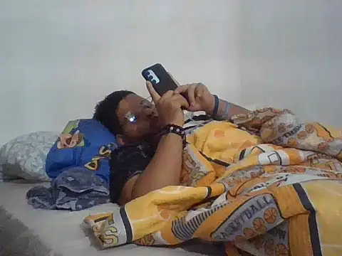 Snapshot of Dj-yefri-pauta chatting on 12/04/25, 01:48 Dj-yefri-pauta online show from 12/04/25, 01:48