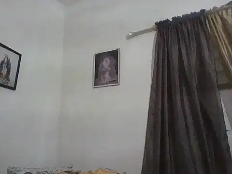 Snapshot of Dj-yefri-pauta chatting on 12/16/25, 02:16 Dj-yefri-pauta online show from 12/16/25, 02:16