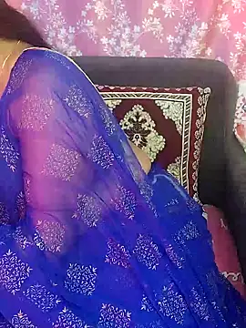 Snapshot of joya_bhabi chatting on 02/15/25, 04:45 joya bhabi online show from 02/15/25, 04:45
