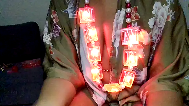 Snapshot of CaylenGee chatting on 02/16/26, 04:36 CaylenGee online show from 02/16/26, 04:36