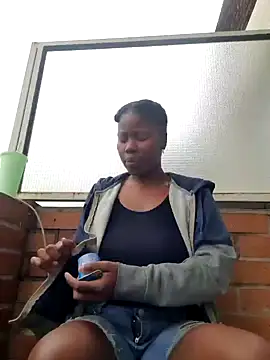 Snapshot of PerfectionBerrie chatting on 01/13/25, 10:03 PerfectionBerrie online show from 01/13/25, 10:03