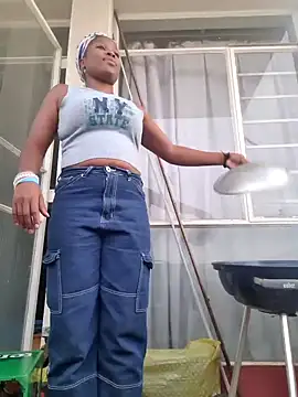 Snapshot of PerfectionBerrie chatting on 02/09/25, 03:01 PerfectionBerrie online show from 02/09/25, 03:01