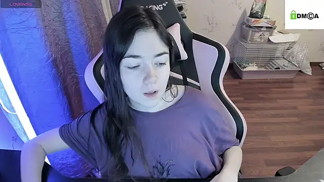 Snapshot of Crazy_forest_fairy chatting on 12/02/24, 02:31 Crazy forest fairy online show from 12/02/24, 02:31