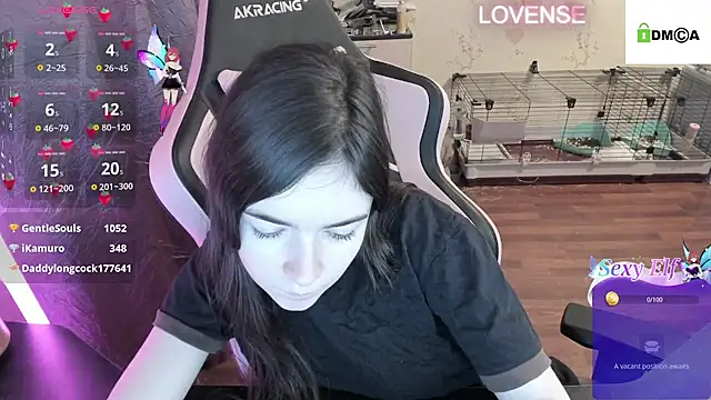 Snapshot of Crazy_forest_fairy chatting on 01/12/25, 01:53 Crazy forest fairy online show from 01/12/25, 01:53