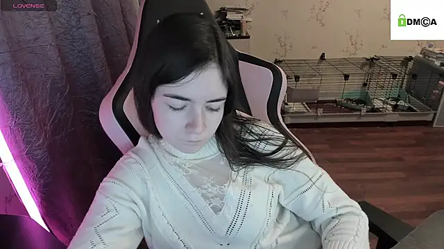 Snapshot of Crazy_forest_fairy chatting on 01/13/25, 12:30 Crazy forest fairy online show from 01/13/25, 12:30