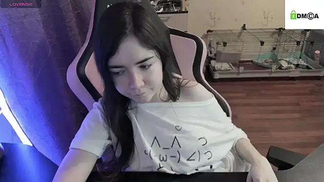 Snapshot of Crazy_forest_fairy chatting on 01/18/25, 03:09 Crazy forest fairy online show from 01/18/25, 03:09