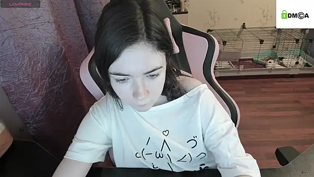 Snapshot of Crazy_forest_fairy chatting on 01/19/25, 05:26 Crazy forest fairy online show from 01/19/25, 05:26