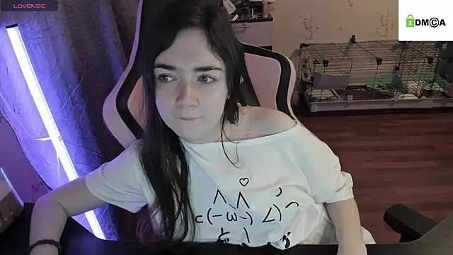 Snapshot of Crazy_forest_fairy chatting on 01/20/25, 01:28 Crazy forest fairy online show from 01/20/25, 01:28