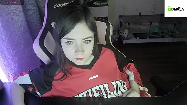 Snapshot of Crazy_forest_fairy chatting on 02/28/25, 03:48 Crazy forest fairy online show from 02/28/25, 03:48