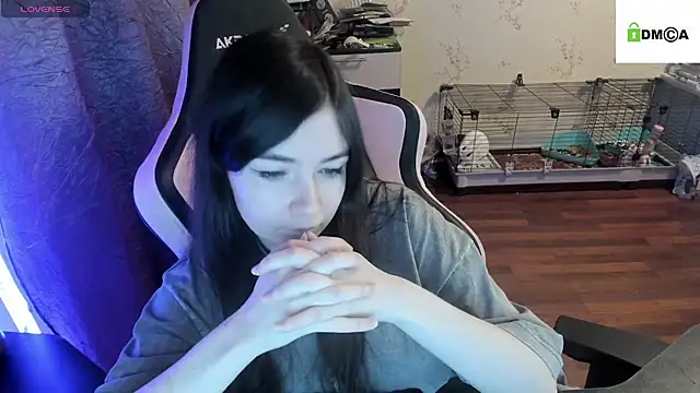 Snapshot of Crazy_forest_fairy chatting on 03/02/25, 01:04 Crazy forest fairy online show from 03/02/25, 01:04