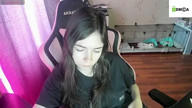 Snapshot of Crazy_forest_fairy chatting on 03/12/25, 07:46 Crazy forest fairy online show from 03/12/25, 07:46