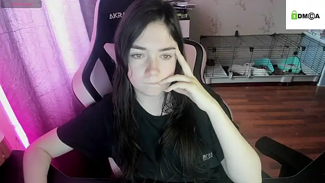 Snapshot of Crazy_forest_fairy chatting on 03/12/25, 10:48 Crazy forest fairy online show from 03/12/25, 10:48