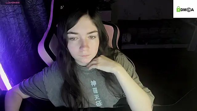 Snapshot of Crazy_forest_fairy chatting on 03/17/25, 11:21 Crazy forest fairy online show from 03/17/25, 11:21