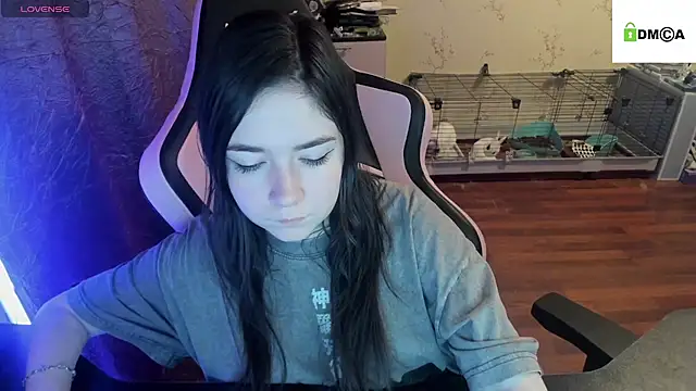 Snapshot of Crazy_forest_fairy chatting on 03/19/25, 11:14 Crazy forest fairy online show from 03/19/25, 11:14