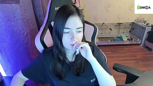 Snapshot of Crazy_forest_fairy chatting on 09/14/25, 10:31 Crazy forest fairy online show from 09/14/25, 10:31