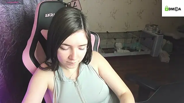 Snapshot of Crazy_forest_fairy chatting on 10/30/25, 01:18 Crazy forest fairy online show from 10/30/25, 01:18