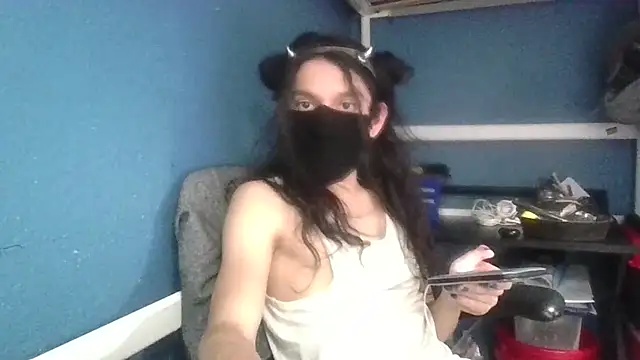 Flappywig online show from 02/21/25, 01:22