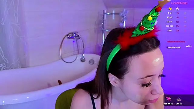 Hayle Hill online show from 12/27/24, 02:14