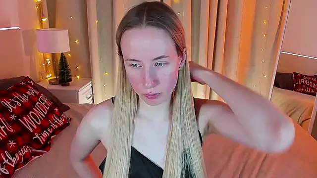 Snapshot of Cassie_Kelman chatting on 01/11/25, 11:56 Cassie Kelman online show from 01/11/25, 11:56