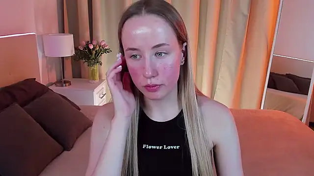 Snapshot of Cassie_Kelman chatting on 01/17/25, 08:55 Cassie Kelman online show from 01/17/25, 08:55