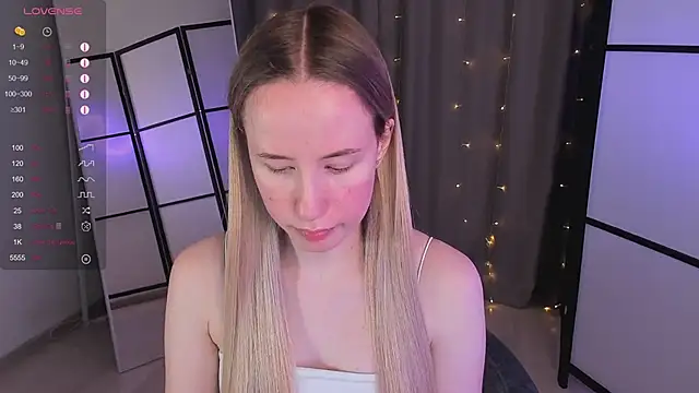 Snapshot of Cassie_Kelman chatting on 02/08/25, 12:06 Cassie Kelman online show from 02/08/25, 12:06