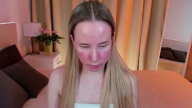 Snapshot of Cassie_Kelman chatting on 02/23/25, 09:16 Cassie Kelman online show from 02/23/25, 09:16