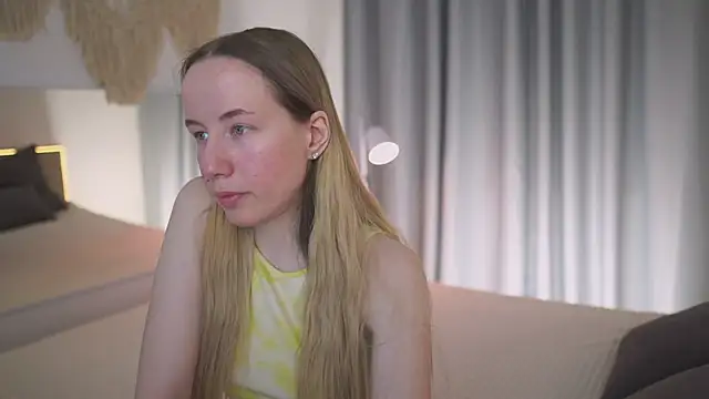 Snapshot of Cassie_Kelman chatting on 03/03/25, 08:43 Cassie Kelman online show from 03/03/25, 08:43