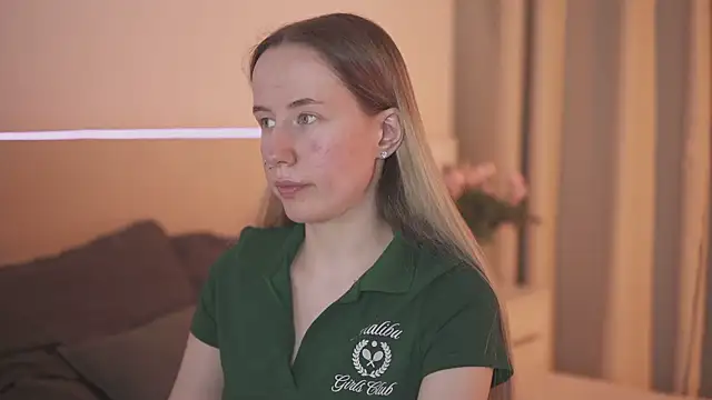 Snapshot of Cassie_Kelman chatting on 03/04/25, 09:00 Cassie Kelman online show from 03/04/25, 09:00