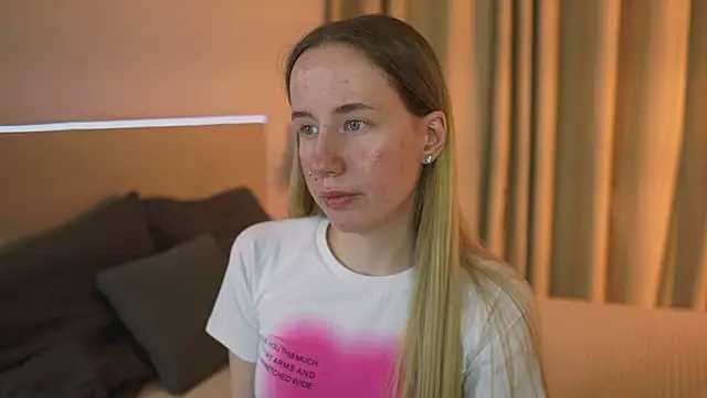 Snapshot of Cassie_Kelman chatting on 03/13/25, 03:22 Cassie Kelman online show from 03/13/25, 03:22