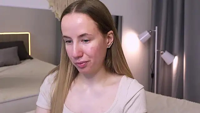 Snapshot of Cassie_Kelman chatting on 09/21/25, 09:16 Cassie Kelman online show from 09/21/25, 09:16